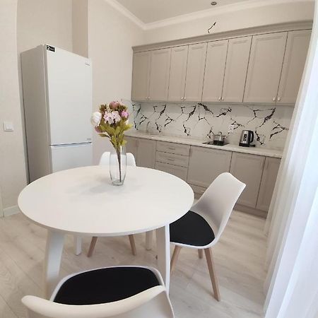 Ferienwohnung Апартамент Алау Astana Exterior foto