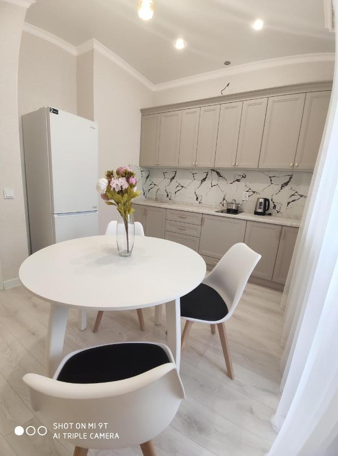 Ferienwohnung Апартамент Алау Astana Exterior foto